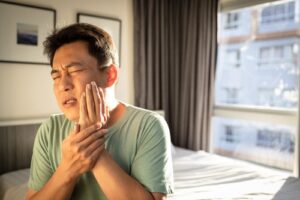 man with a toothache 