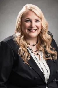 Dr. Lisa Worthley, DDS